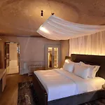 Avantgarde Refined Caves Of Cappadocia Hotel 4*